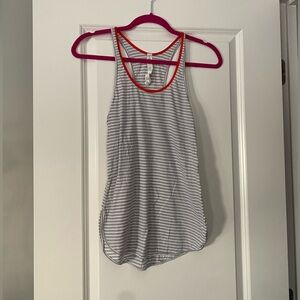 Lululemon Gray and White Racerback Tank in Size 4💕